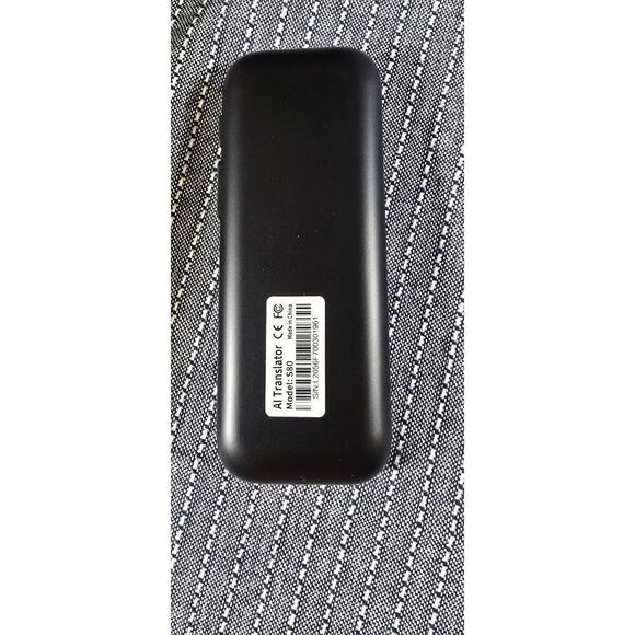 AI-powered voice translator device - Picture 3 of 5